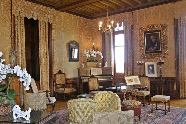 salon b